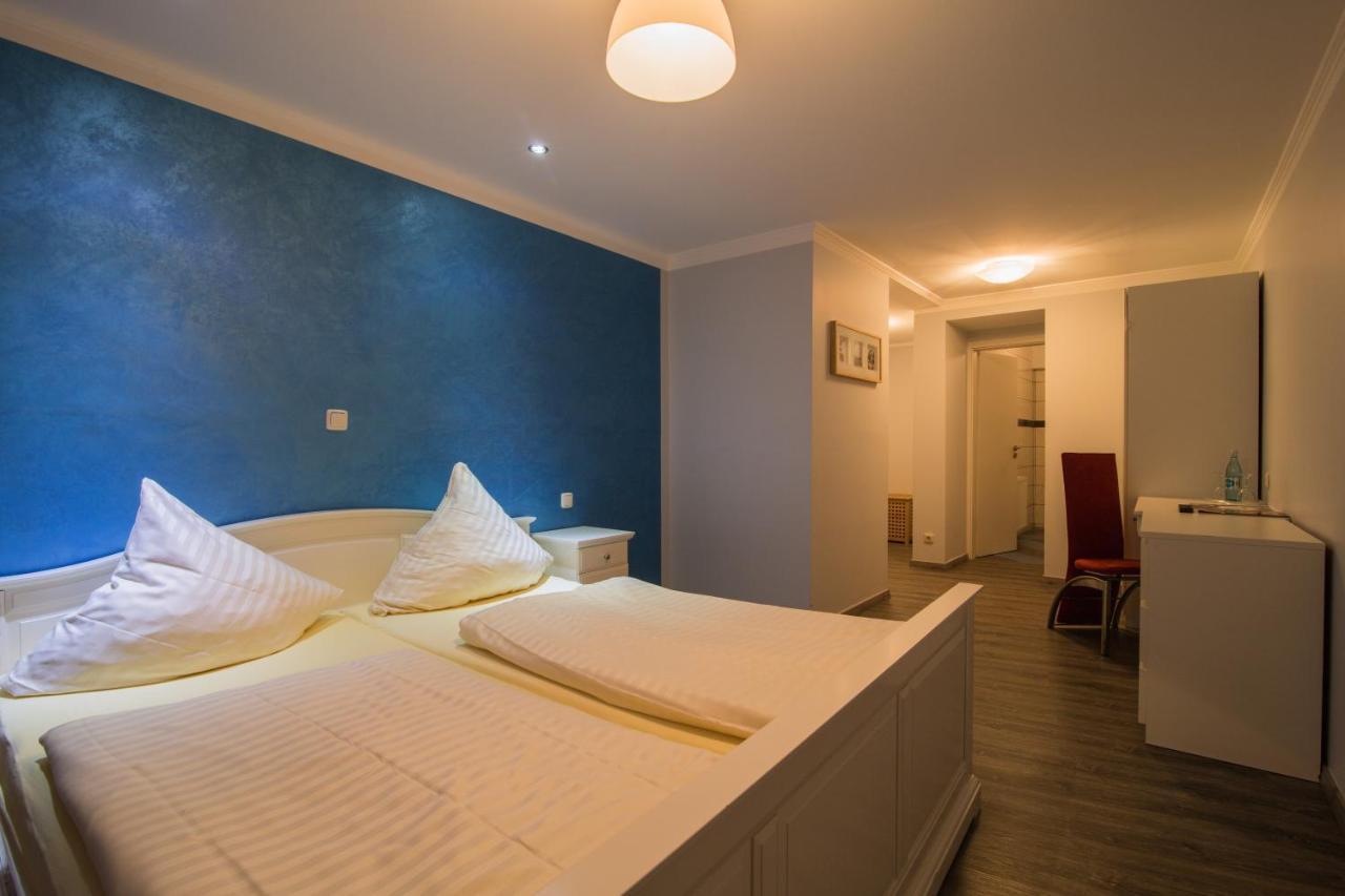 Hotel Am Markt Саарбург Экстерьер фото