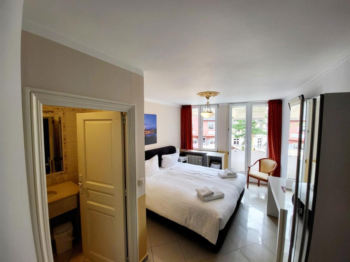 Hotel Am Markt Саарбург Экстерьер фото